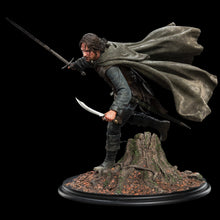 Load image into Gallery viewer, The Lord of the Rings Aragorn at Amon Hen 1/6 Scale Statue
